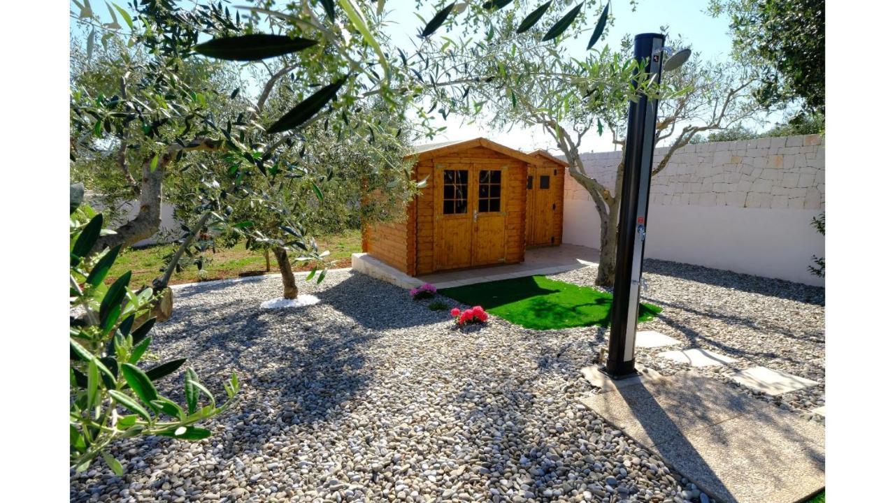 Tenuta Con Due Abitazioni Indipendenti มาร์ตินาฟรังกา ภายนอก รูปภาพ