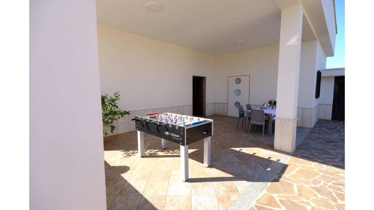 Tenuta Con Due Abitazioni Indipendenti มาร์ตินาฟรังกา ภายนอก รูปภาพ
