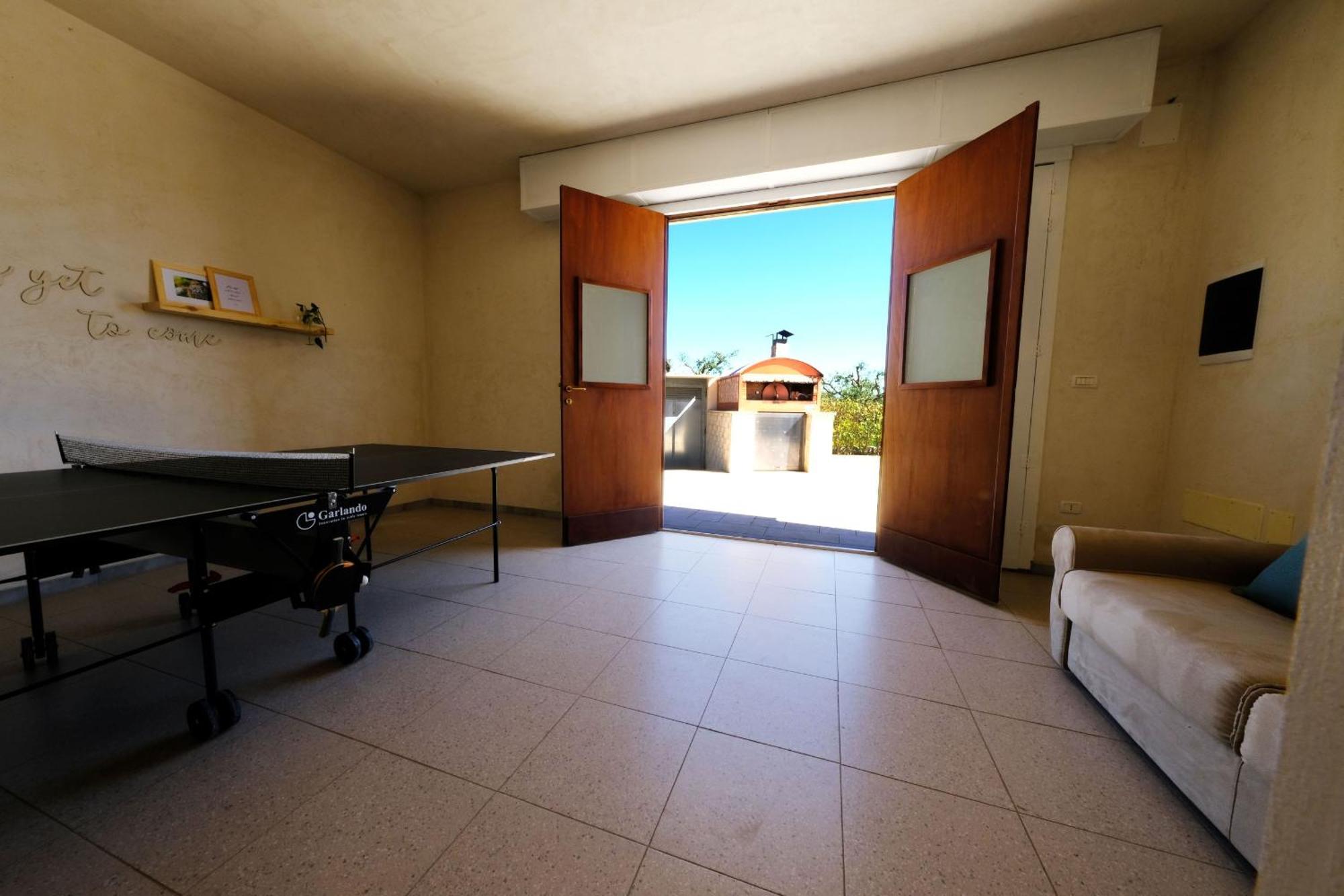 Tenuta Con Due Abitazioni Indipendenti มาร์ตินาฟรังกา ภายนอก รูปภาพ